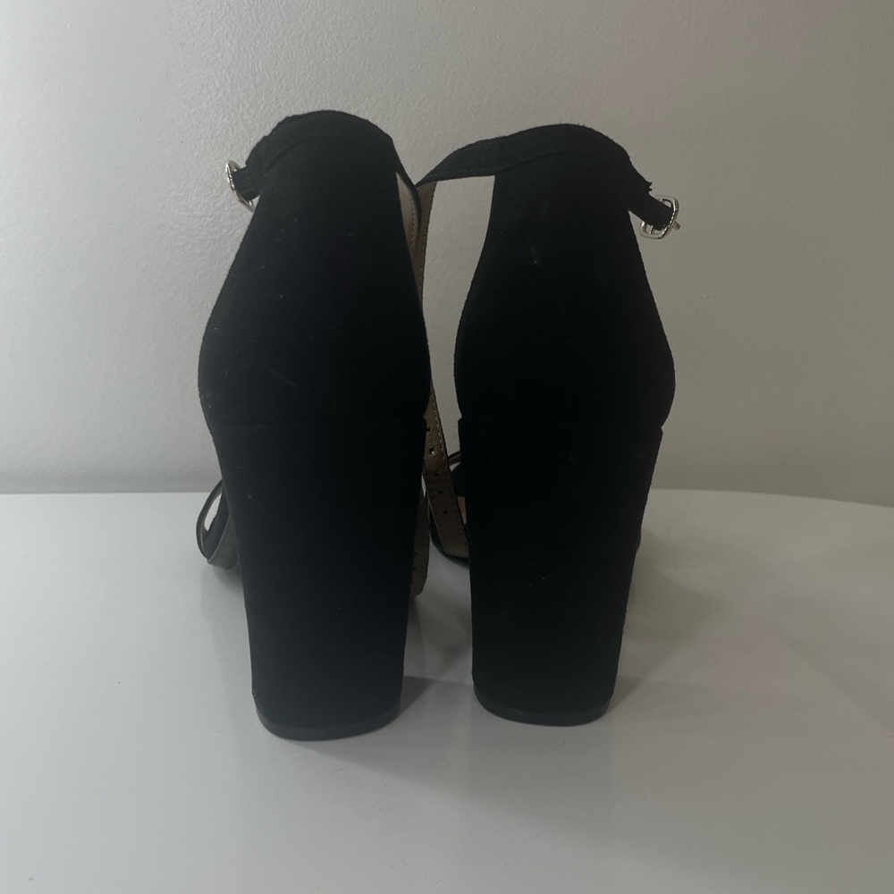 Black Target Heels - Picture 3 of 4